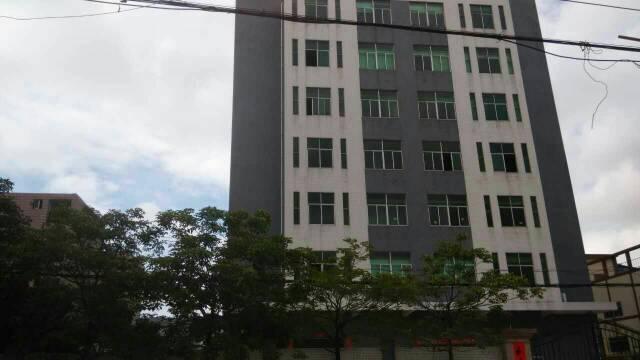 福永怀德翠岗新出楼上2200平带豪华装修出租无转让费