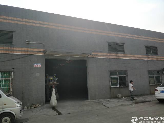 大朗莞樟路旁新出独院600平铁皮房,里面现成水电装修! 大朗莞樟路旁新出独院600平铁皮房,里面现成水电装修!