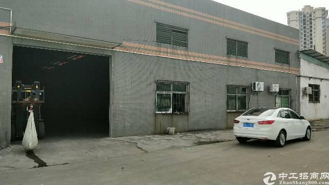 大朗莞樟路旁新出独院600平铁皮房,里面现成水电装修! 大朗莞樟路旁新出独院600平铁皮房,里面现成水电装修!