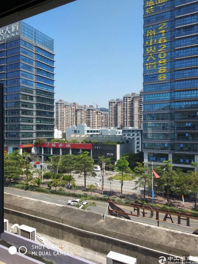 西乡双地铁口写字楼 110平招租