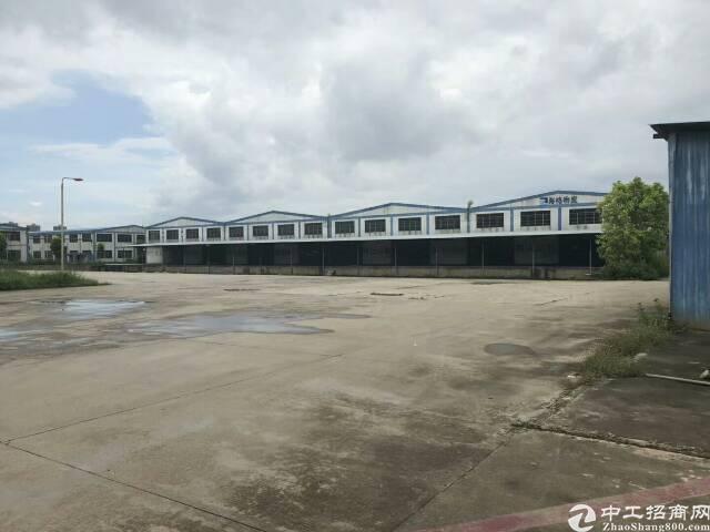 平湖清平高速出口专业物流仓库一楼1200平米急租