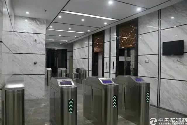 固戍地铁口全落地窗690平出租 使用率高