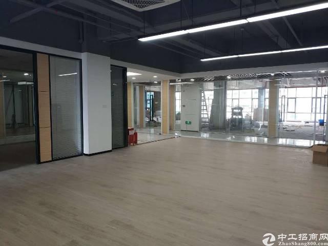 福永地铁口带办公家具精装写字楼出租