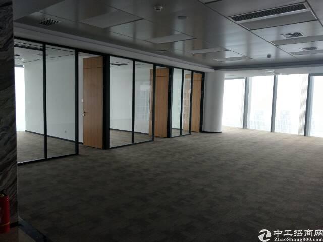 武汉江汉菱角湖地铁站精装办公空间