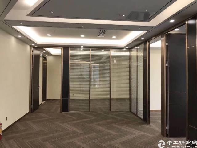 《西乡地铁口300米》精装写字楼,招租110平米起,价格好谈