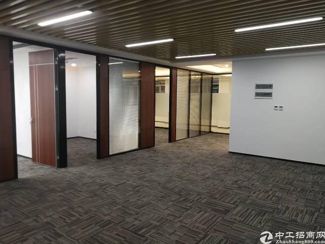 转租财富港大厦《坪洲地铁站300米》290平米带家私