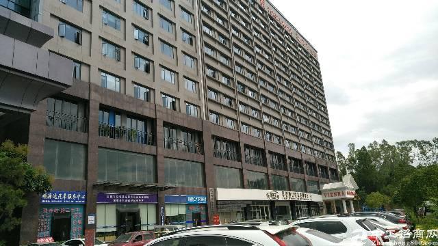 龙岗南联爱南路旁大型商务大厦写字楼5200平招租