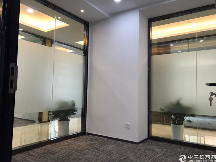 美生慧谷科技园地铁口物业,192平精装修,拎包入住