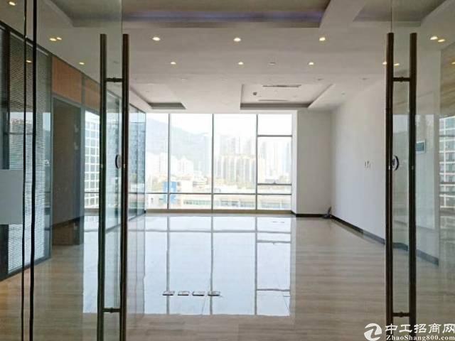 宝安《西乡、碧海湾双地铁口》200平米特价出租
