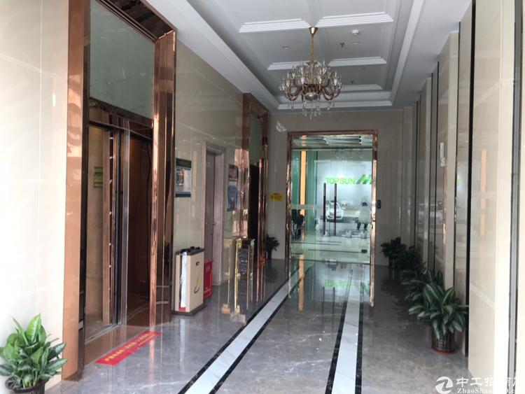 坪洲地铁口110平精装办公楼,65元全包