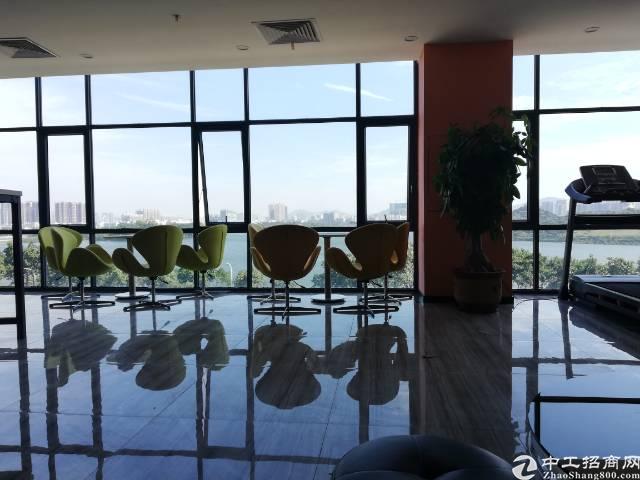 福永地铁口兼看湖景50平办公室出租