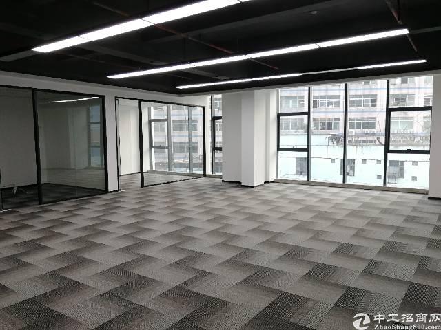 宝安西乡地铁口100平米精装办公写字楼出租