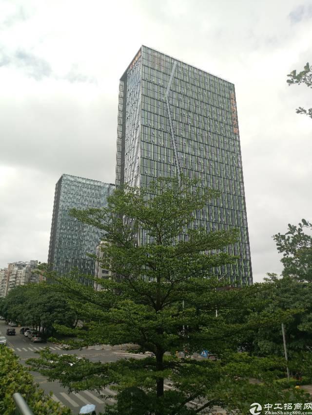 龙岗正中时代广场338平带家私办公室