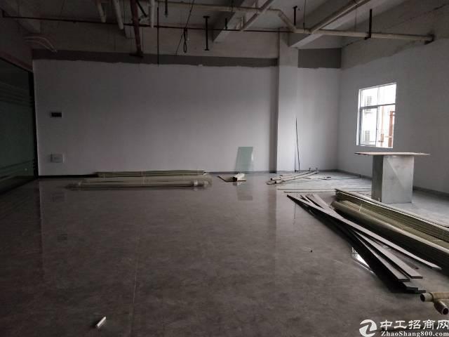 光明新区公明镇中心商业街
