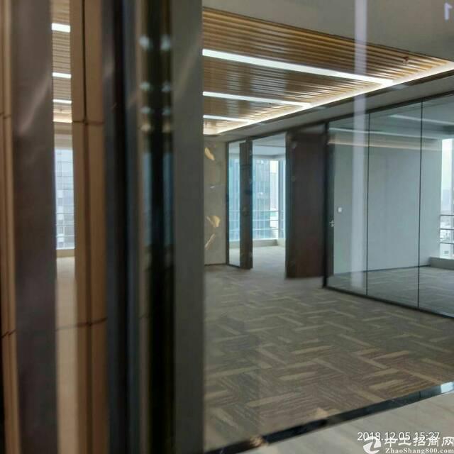 平湖精装写字楼6800平米出租100平米起