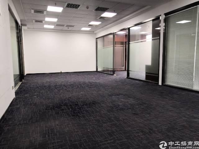 西乡地铁站明月花都350平写字楼物业直租