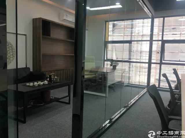 西乡固戍地铁口3+1精装写字楼247平出租