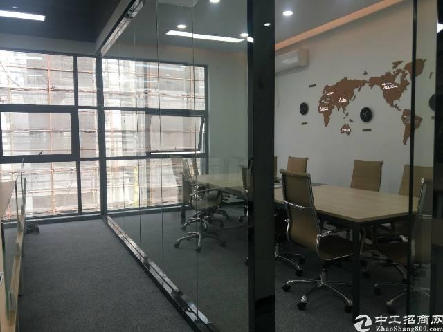 西乡固戍地铁口3+1精装写字楼247平出租