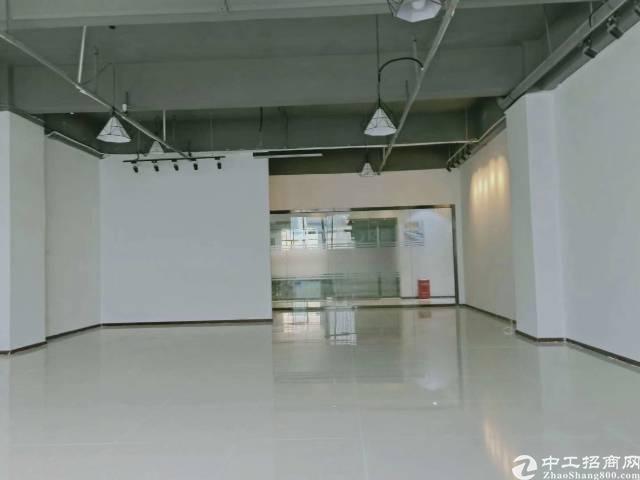 横岗永湖地铁站新出办公室156平出租