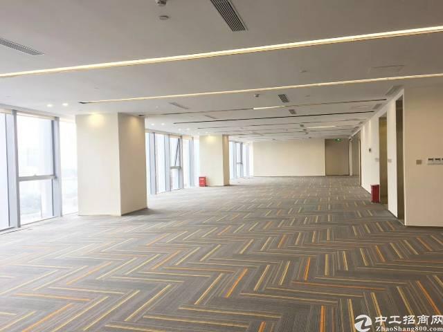 横岗地铁口精装修写字楼920平招租