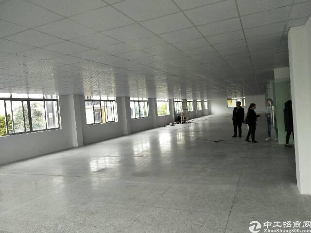地段还好。交通方便。靠近日航酒店。