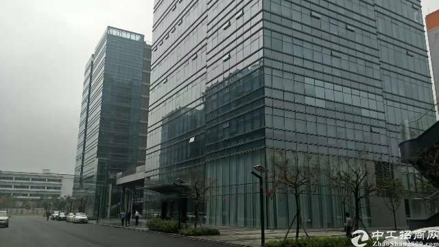 新华大面积写字楼出租,13万平方,适合酒店、商务、企业办公楼
