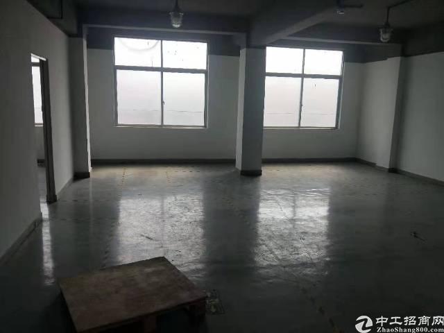 福永工业园区楼上150平办公仓库