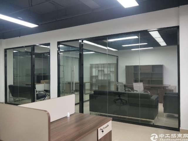 西乡固戍地铁口2+1格局精装写字楼216平出租