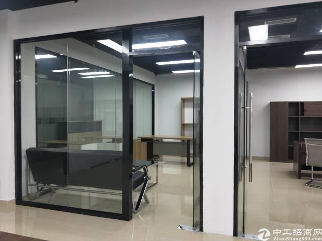 西乡固戍地铁口2+1格局精装写字楼216平出租