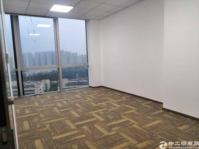 西乡地铁口豪华装修写字楼300平起