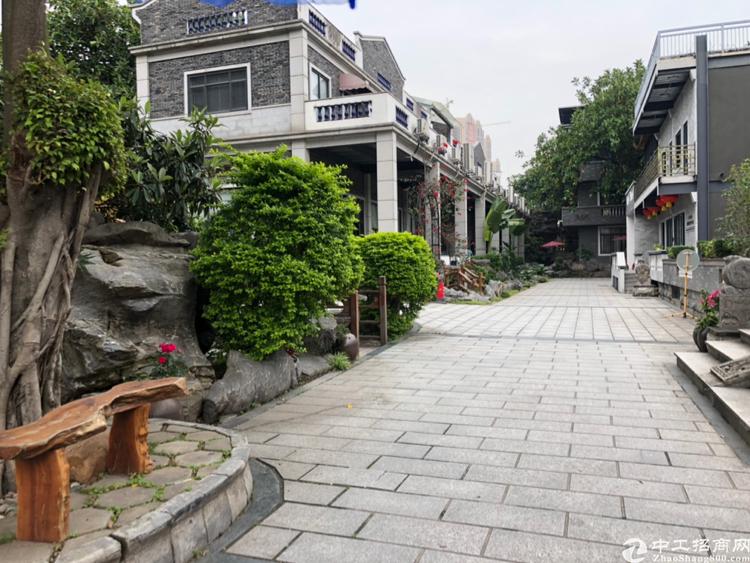东圃地铁口新空出办公室530平出租