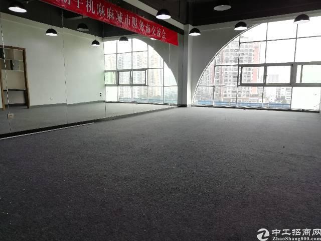 宝安地铁站大型成熟园区1080平精装带隔间享补贴