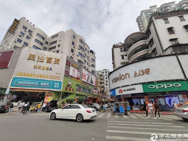 塘厦最火地段商铺招租
: