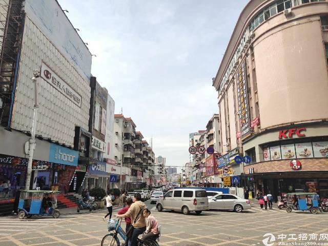 塘厦最火地段商铺招租
: