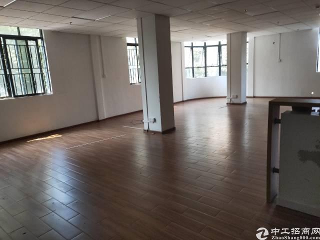 宝华路繁华区200平左右写字楼