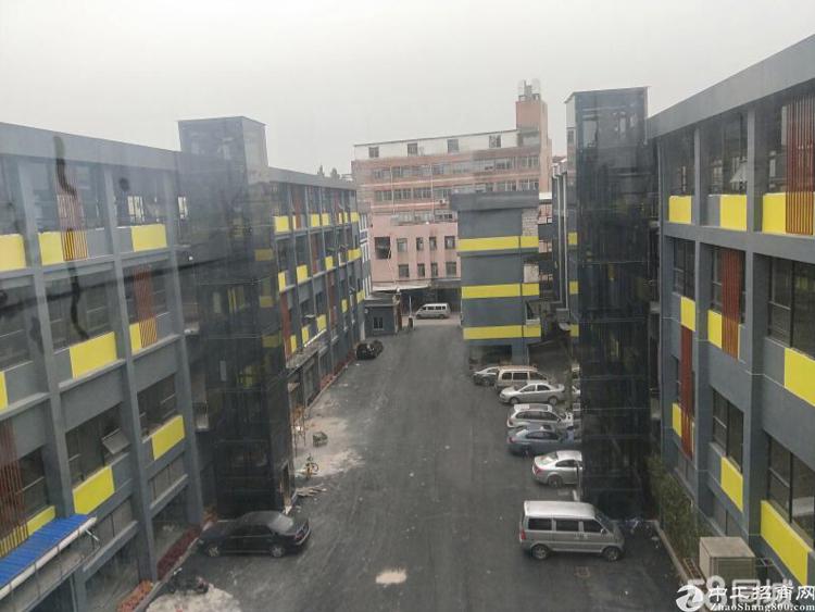 广州天河东圃英君路带装地铁口零距离写字楼200