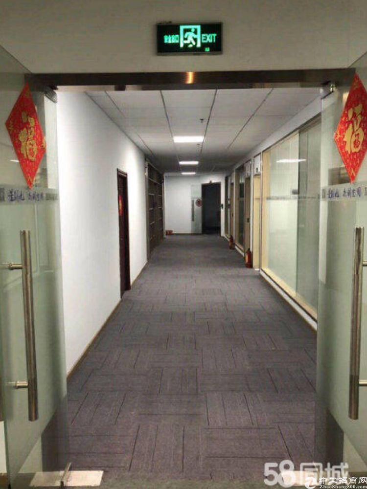 广州天河东圃英君路带装地铁口零距离写字楼200
