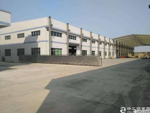 白云区江高工业区单一层钢构厂房9800平仓库出租、空地大