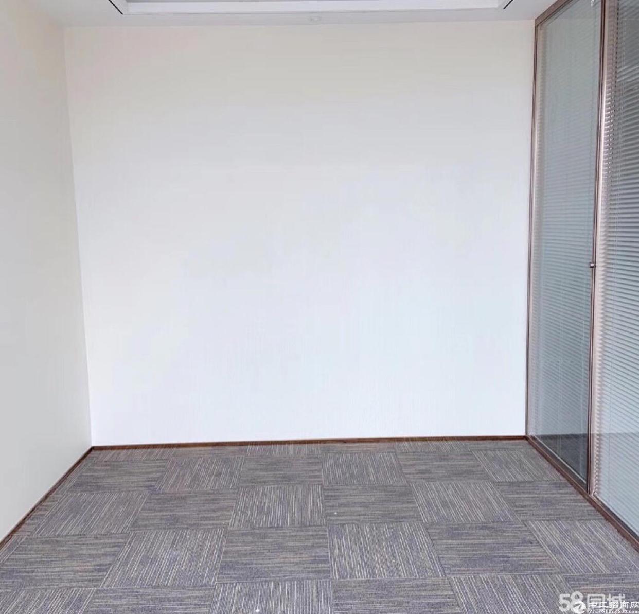 永湖地铁口附近豪华装修写字楼商业红本出租