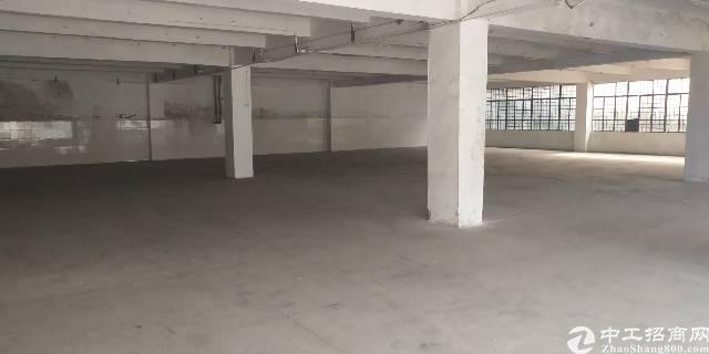 广州天河区智慧城在建地铁口边上的红本产权园区