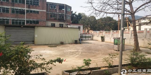 广州天河区智慧城在建地铁口边上的红本产权园区