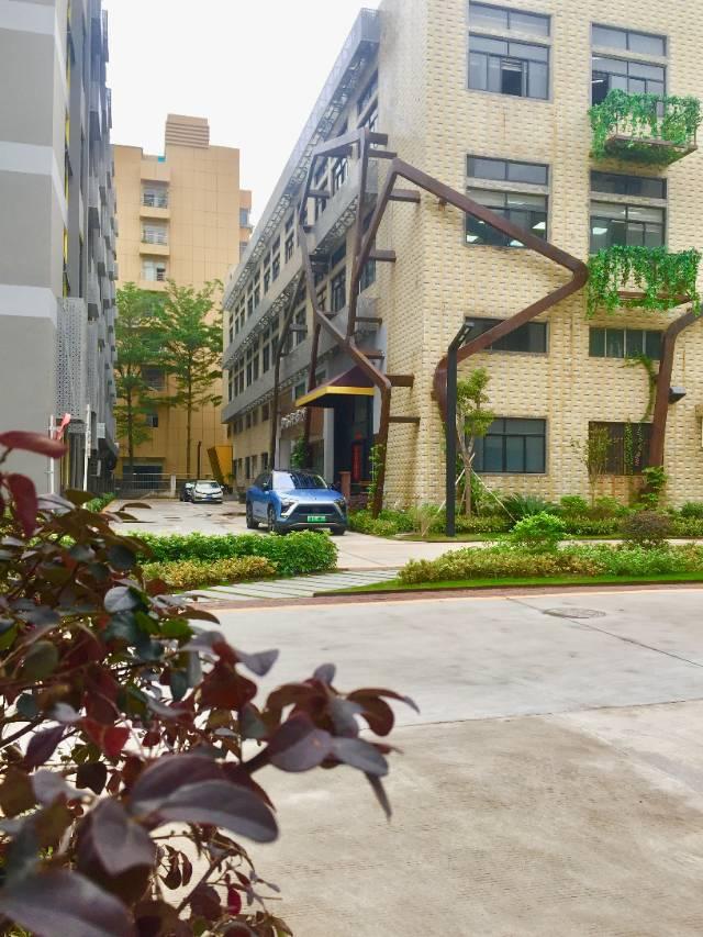 宝安沙井后亭地铁口。一楼大小面积。价格实惠。性价比高。