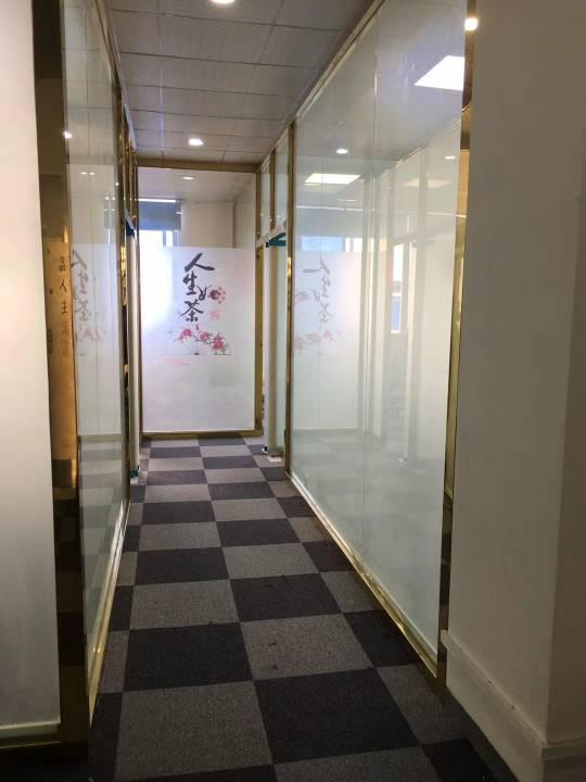 高端写字楼全新装修!业主直租!订制面积大小可分!