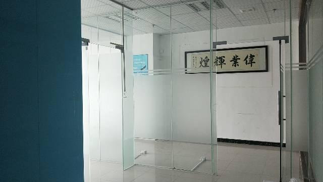 沙井马安山地铁口新出精装110²写字楼出租,水电到位