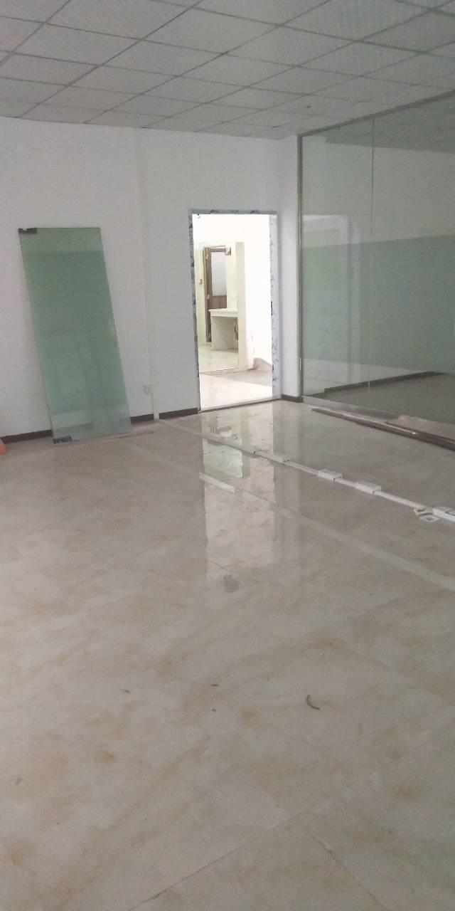 广州天河区长湴地铁口超高使用面积办公室招租