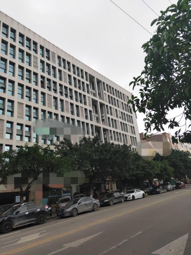 建设北路豪华装修带家具150平方写字楼招租