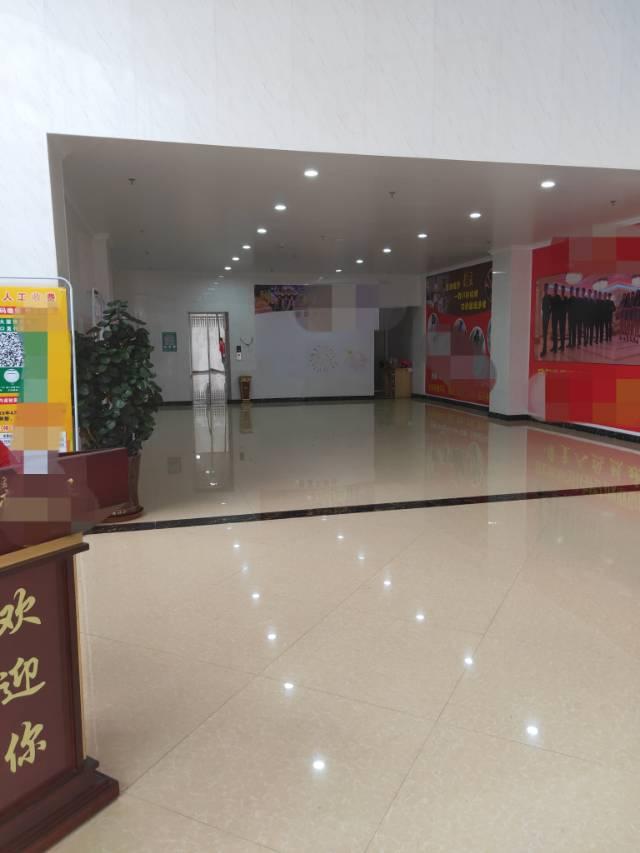 商业大道宝华加油站精装修带红本100平方写字楼招租