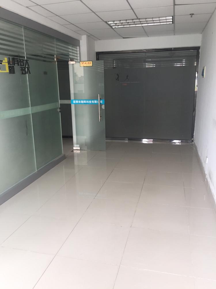 观澜福民/地铁口物业/精装修/带隔间小面积写字楼出租