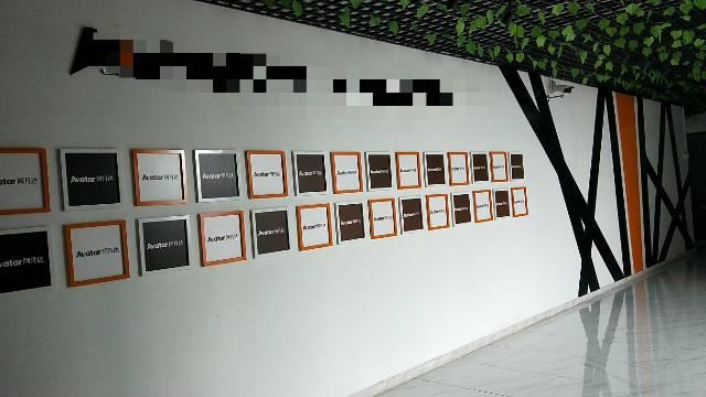 中心路旁边特价120平方写字楼,带家私,无中介费