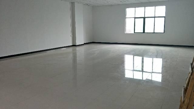 北环路新出写字楼,交通便利,车位充足,入驻可享免费变更注册地